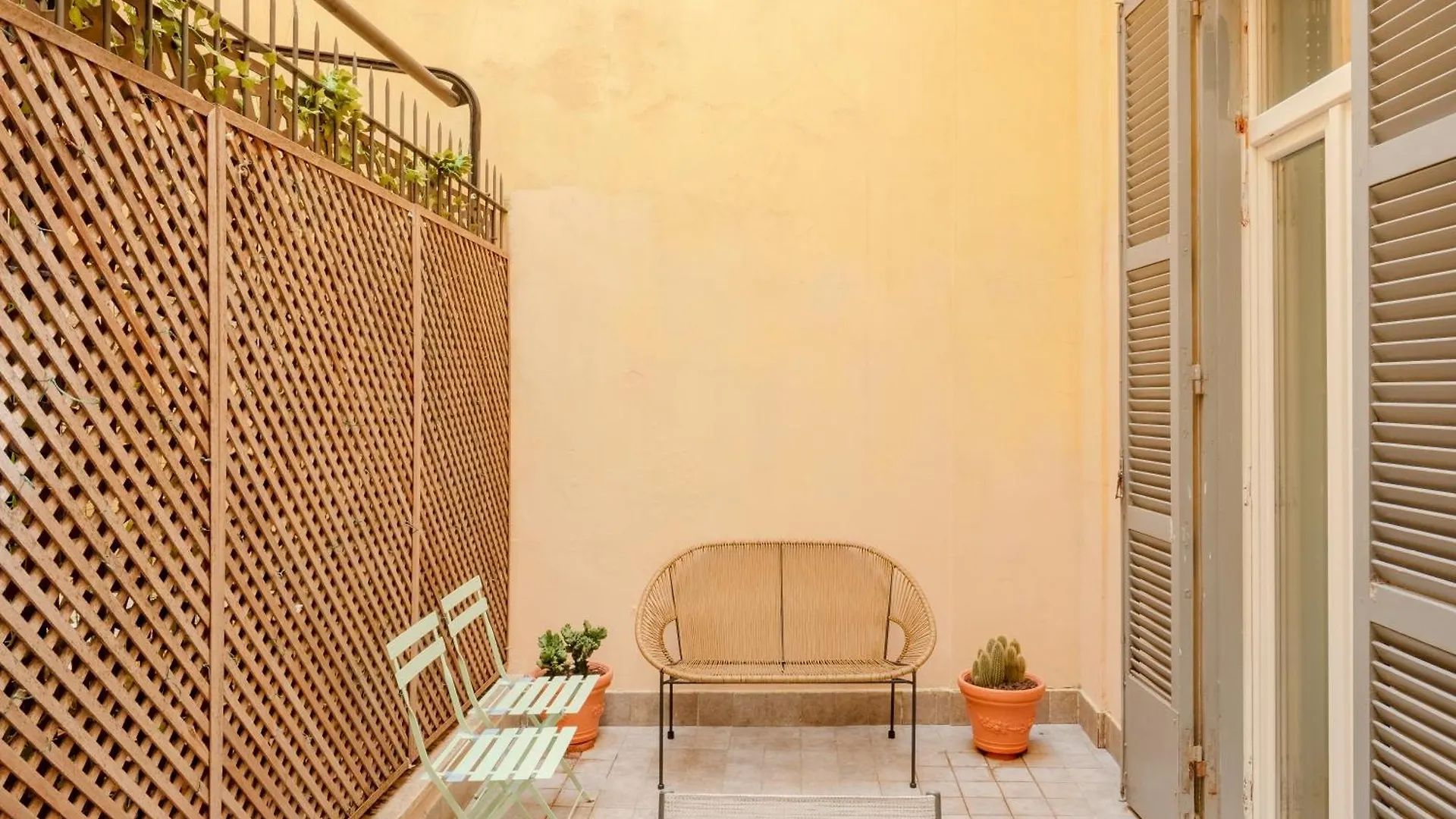 Elegant Apartment With Patio At Piazza Navona Roma